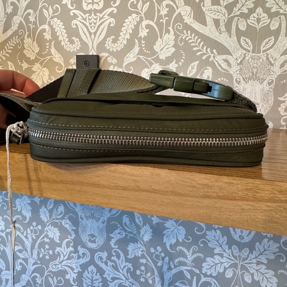 *NWT* Tory Burch Virginia Nylon Belt Bag Olive Green - Picture 13 of 17